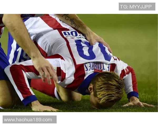 睡遍足球星的拉拉队员揭秘球场背后的隐秘故事与情感纠葛